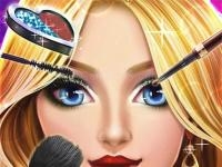 Fashion show dress up game for girl