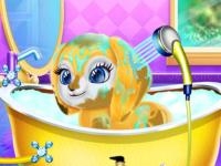 Baby taylor housework day